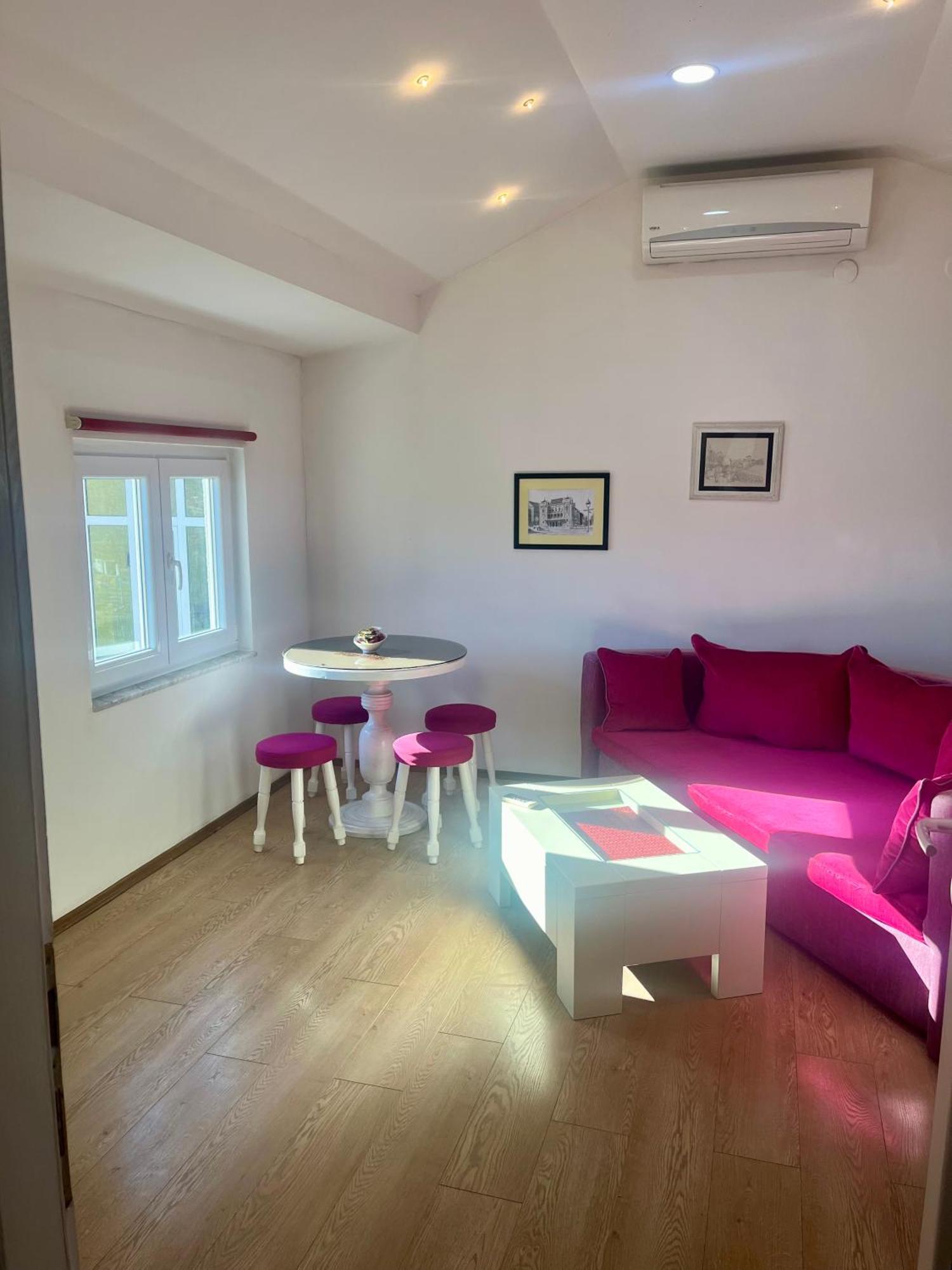 Magic River View Apartment Мостар Экстерьер фото
