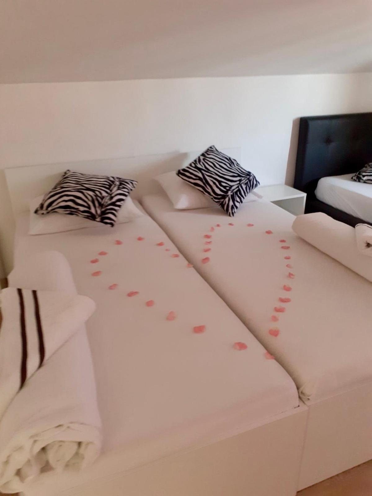 Magic River View Apartment Мостар Экстерьер фото